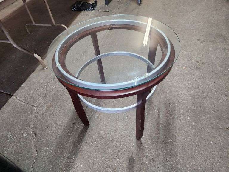 GLASS TOP END TABLE Isabell Auction