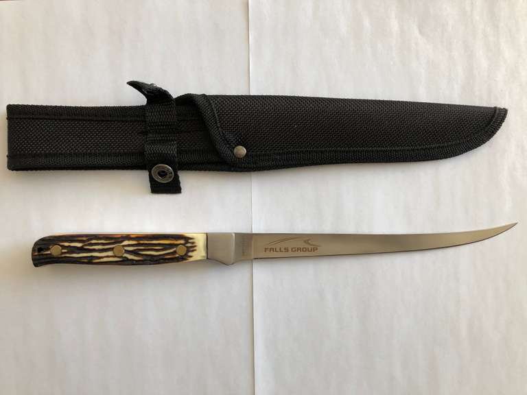 KNIVES AND TOOL SET Jardine Auctioneers