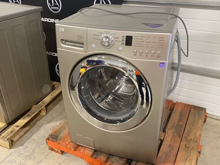 LG Washer and Dryer (washer not working ) Jardine Auctioneers