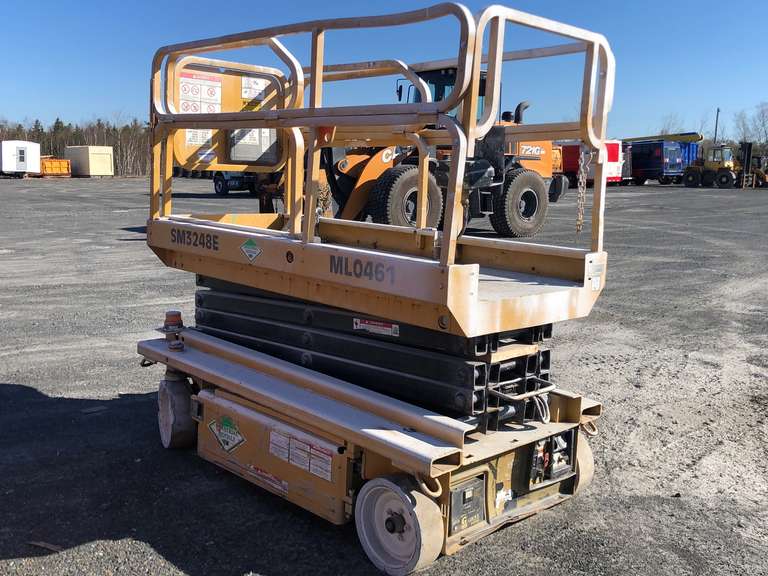 Grove sm3248e Electric Scissor lift Jardine Auctioneers