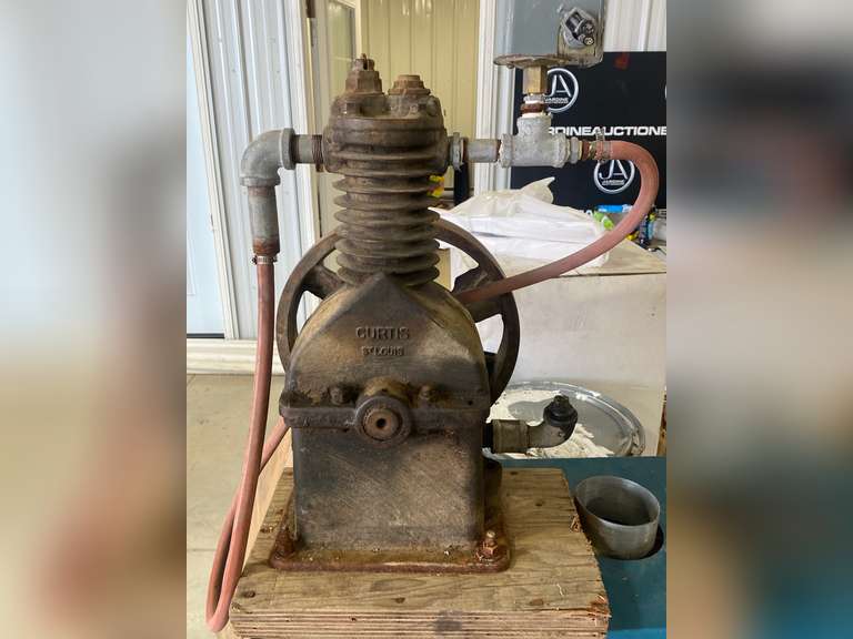 Antique Water Pump Jardine Auctioneers