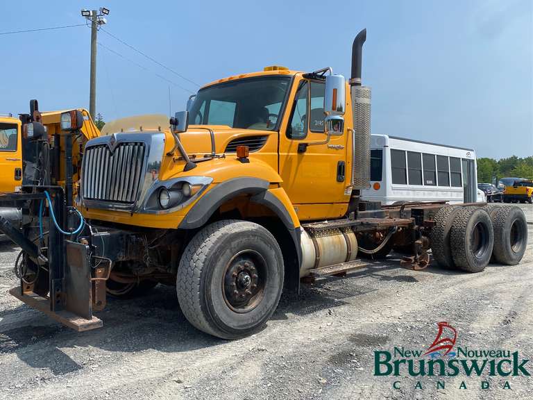 2009 International 7600 Cab and Chassis Jardine Auctioneers