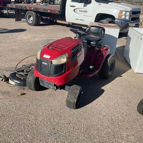 Craftsman LT2000 Riding Lawn Mower J&J Auctioneers LLC