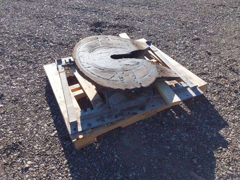 5th Wheel Plate J&J Auctioneers LLC