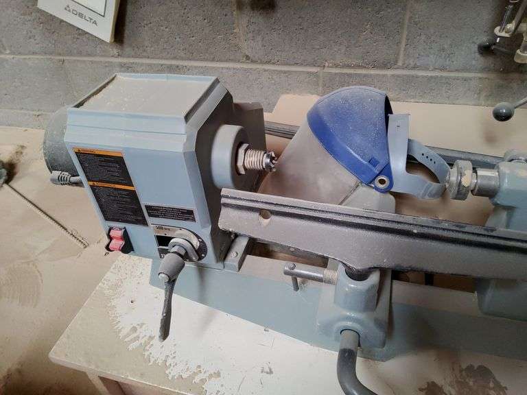 Delta 46700Wood Lathe With Delta Duplicator J&J Auctioneers LLC