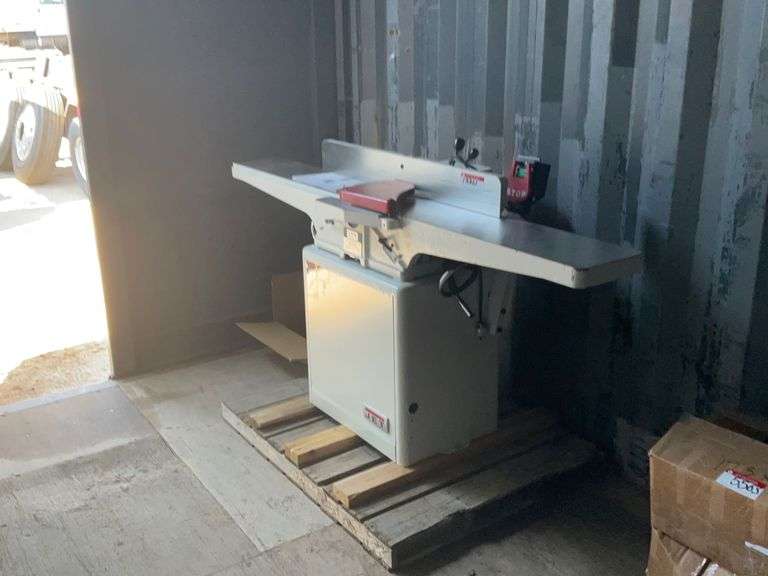 Jet 8" Jointer J&J Auctioneers LLC