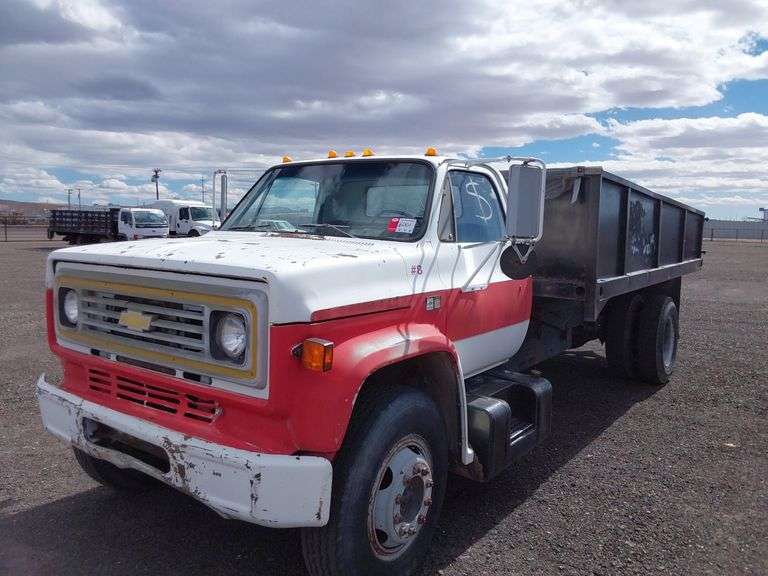 1985 Chevy C70 Scissor Lift/Dump Truck J&J Auctioneers LLC