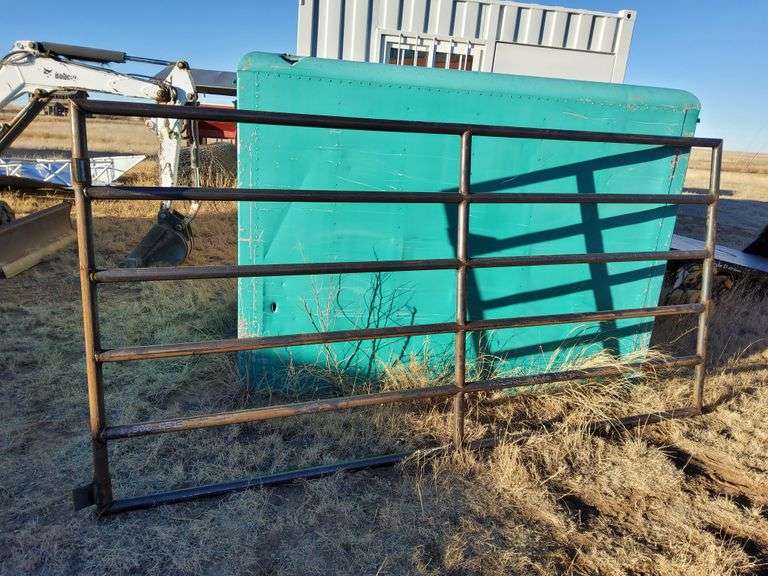 10ft x 591/2in Feedlot Gate J&J Auctioneers LLC
