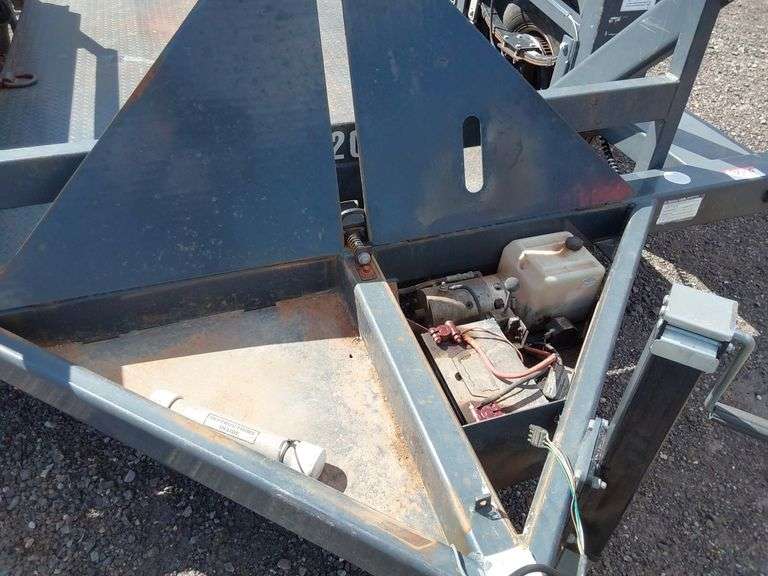 2013 JLG 7610 T/A Hyd Ground Load Equipment Trailer J&J Auctioneers LLC