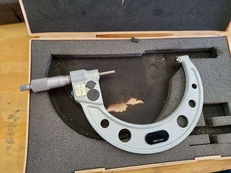 Mitutoyo Digital Micrometer J&J Auctioneers LLC