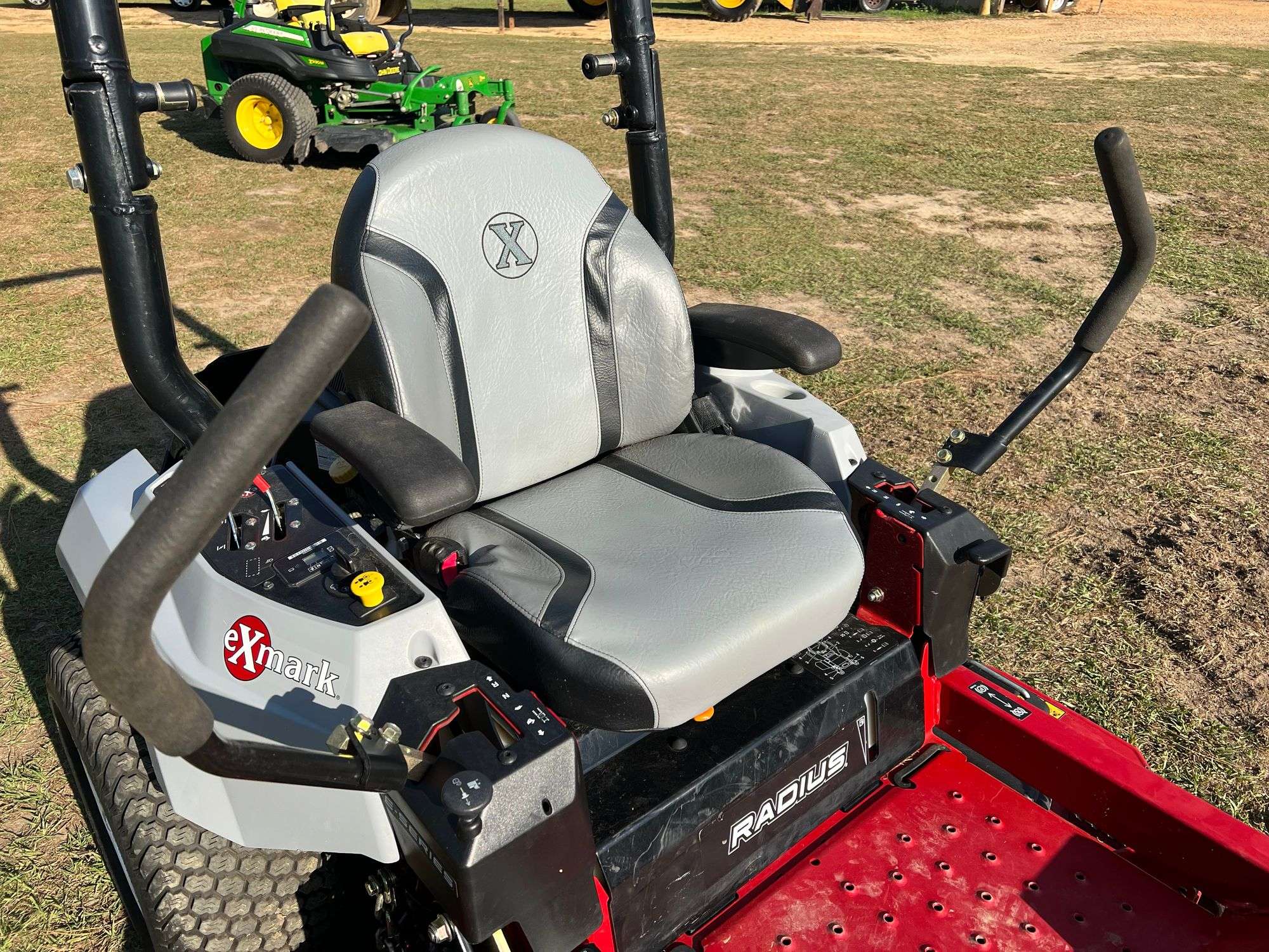 2021 Exmark Radius E-Series 48