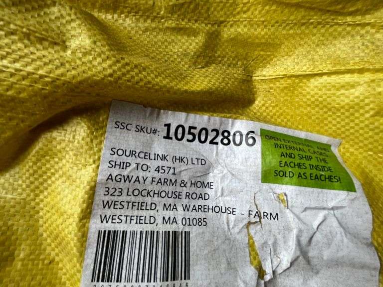 NEW/UNUSED Agway D-Handle Round Point Shovels