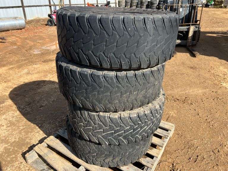 (4) Toyo M/T Open Country 315/60 R20 Tires
