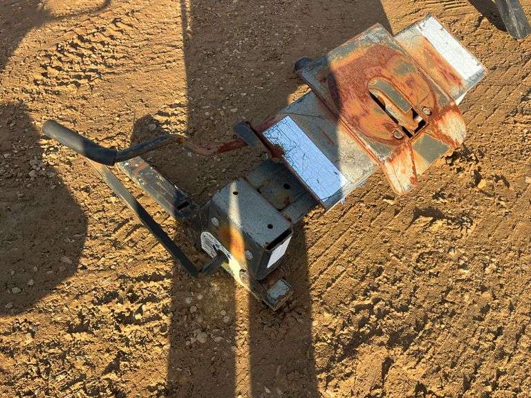 Fifth Wheel Hitch For Pickup Truck