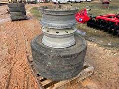 (2) General D660 Tires with (4) 10 Lug Rims