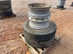 (2) General D660 Tires with (4) 10 Lug Rims