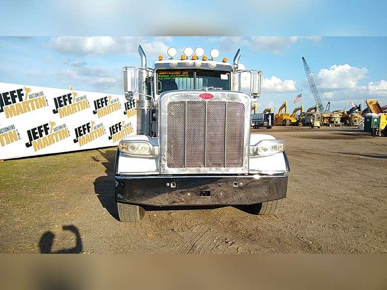 み出品 SOLD - Unused 2023 Peterbilt 389X Truck Tractor, s/n 1XPX