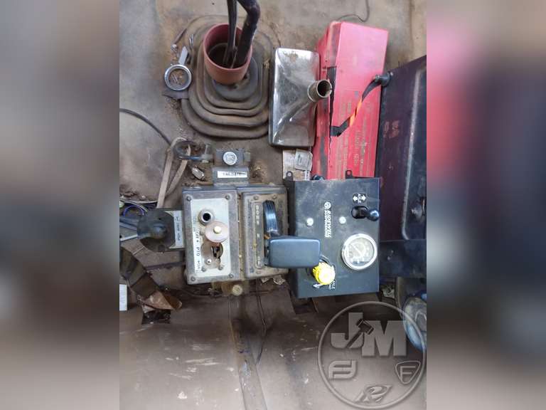 1995 FORD L9000 TRI-AXLE DUMP TRUCK VIN: 1FDZU90T8SVA83558