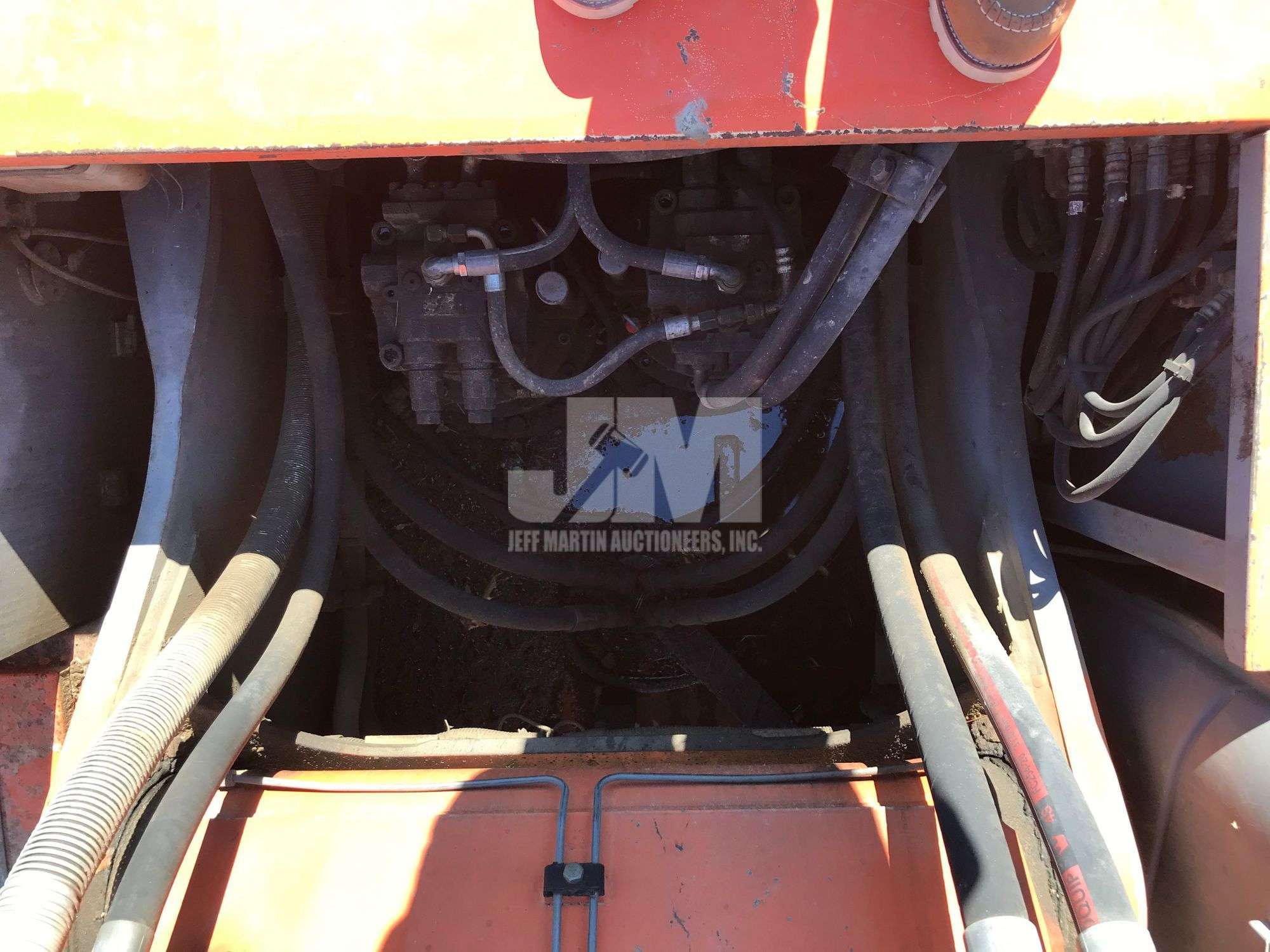 2004 HITACHI ZX450LC HYDRAULIC EXCAVATOR SN: HCM16J00C00010964