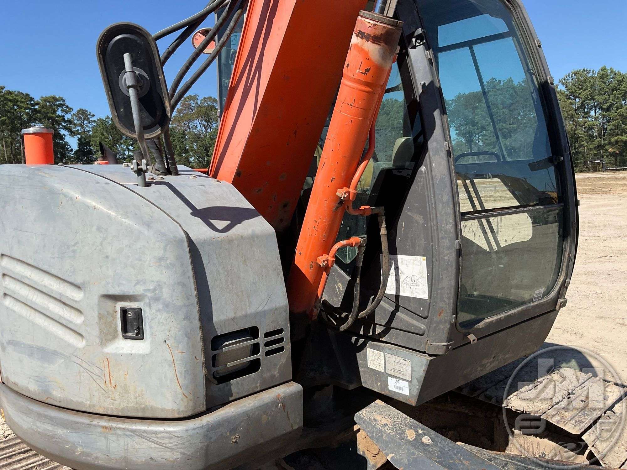 2013 HITACHI ZX75US-3 MINI EXCAVATOR SN: HCM1P300J00062943