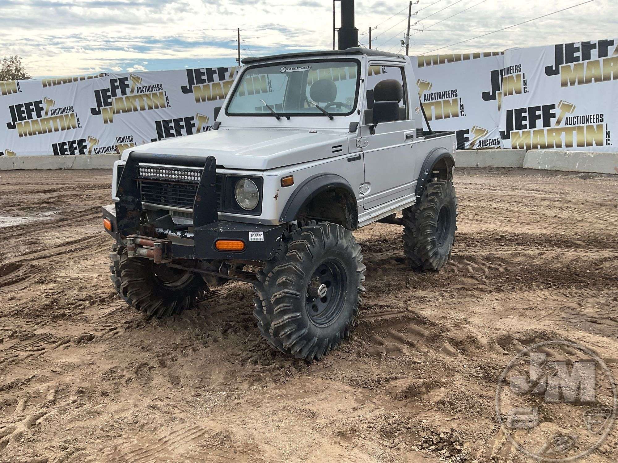 SUZUKI SAMURAI 4WD - Jeff Martin Auctioneers, Inc.