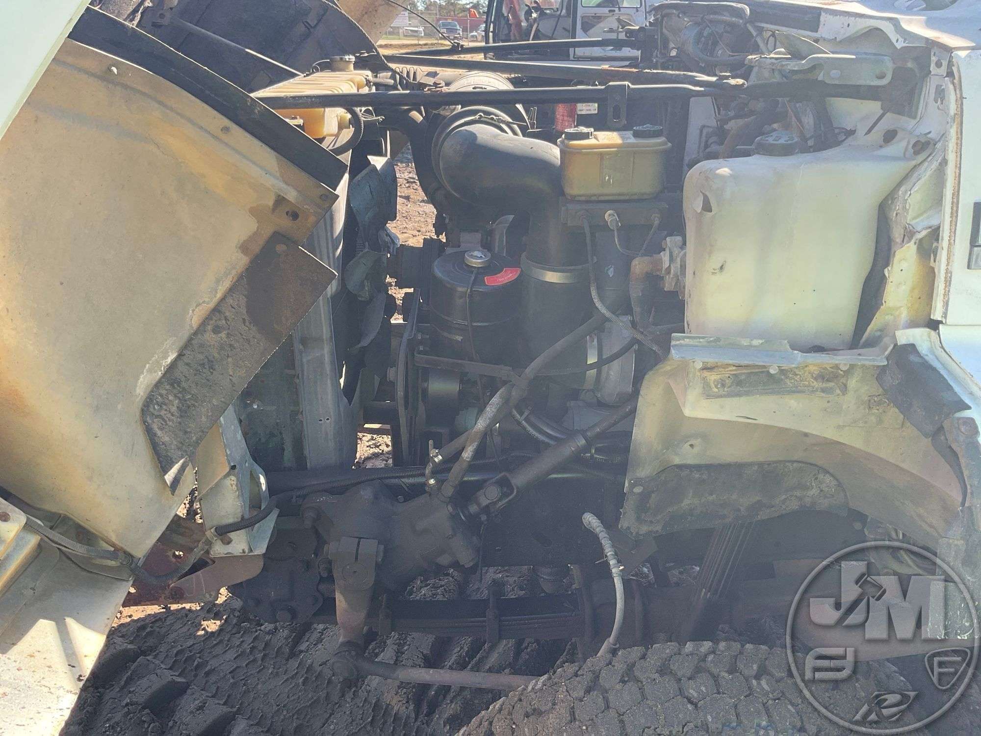 1990 FORD F600 SINGLE AXLE VIN: 1FDMK64P0LVA25991 CAB