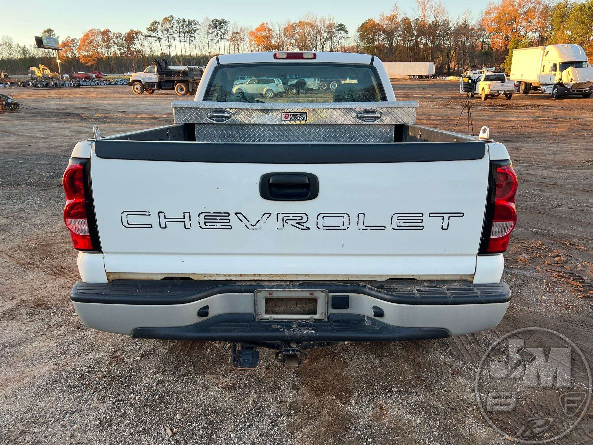 2003 CHEVROLET SILVERADO 1500 BASE VIN: 1GCEK14T13Z212285