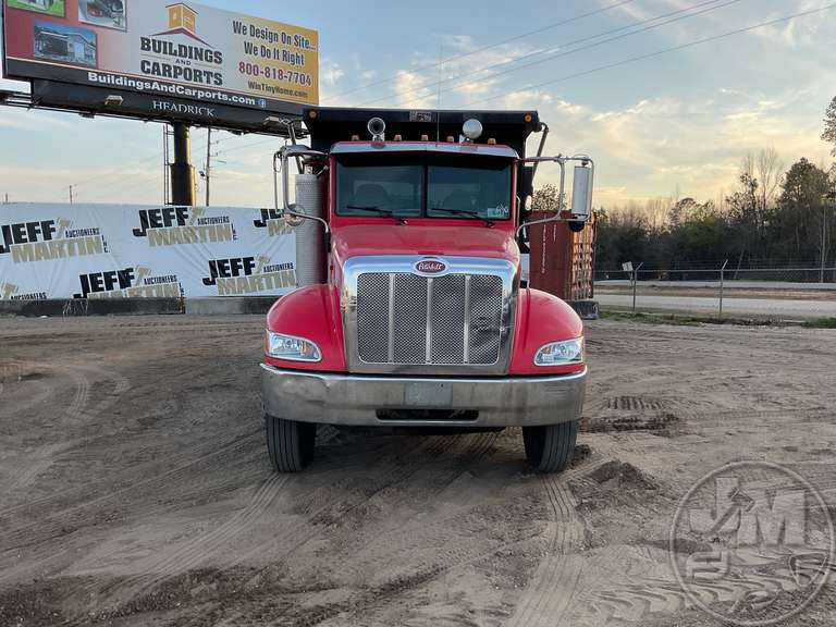 2006 PETERBILT 335 TRI-AXLE DUMP TRUCK VIN