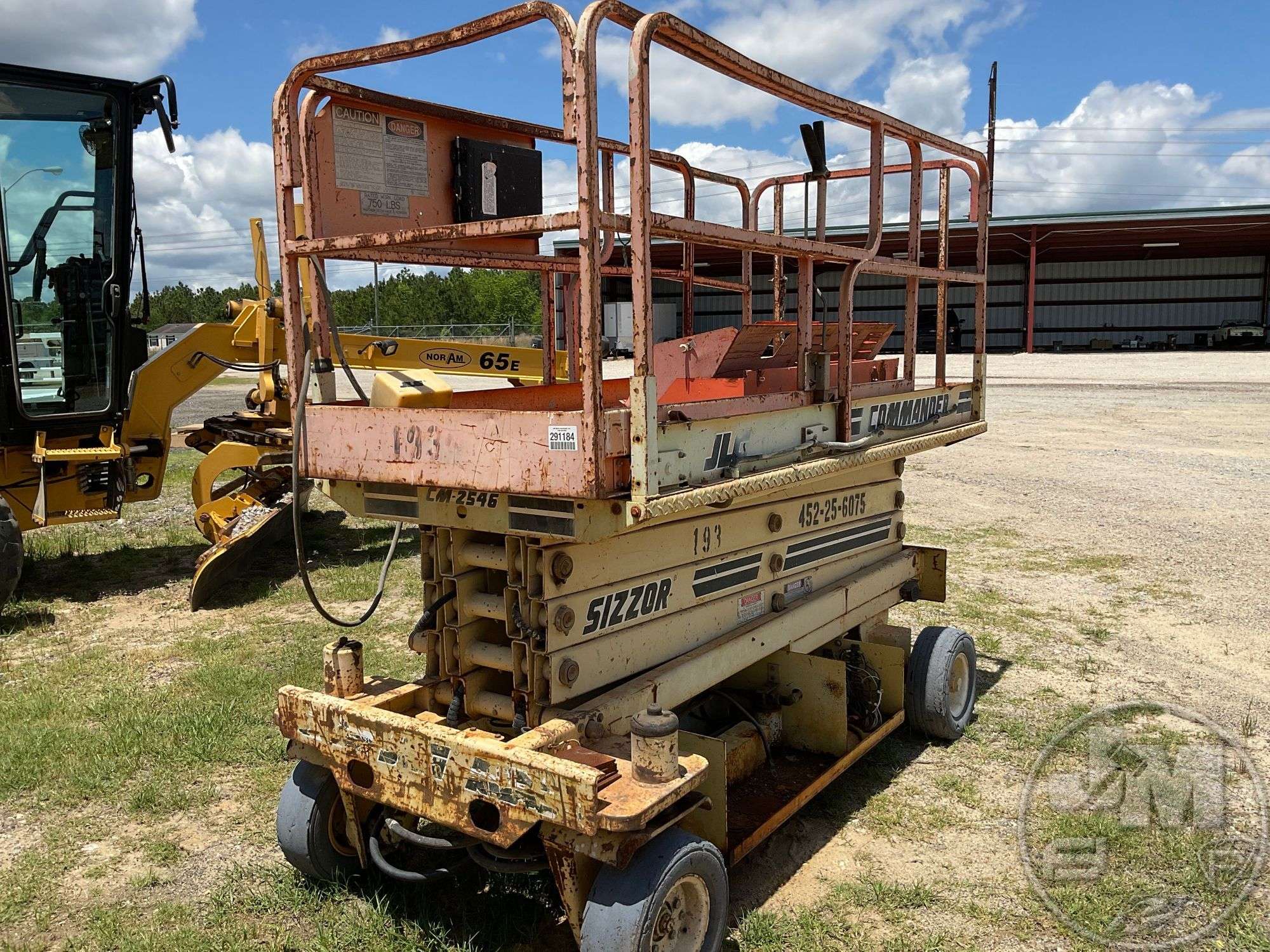 1996 JLG COMMANDER 2546 SCISSOR LIFT SN: 030623-0200023302 - Jeff