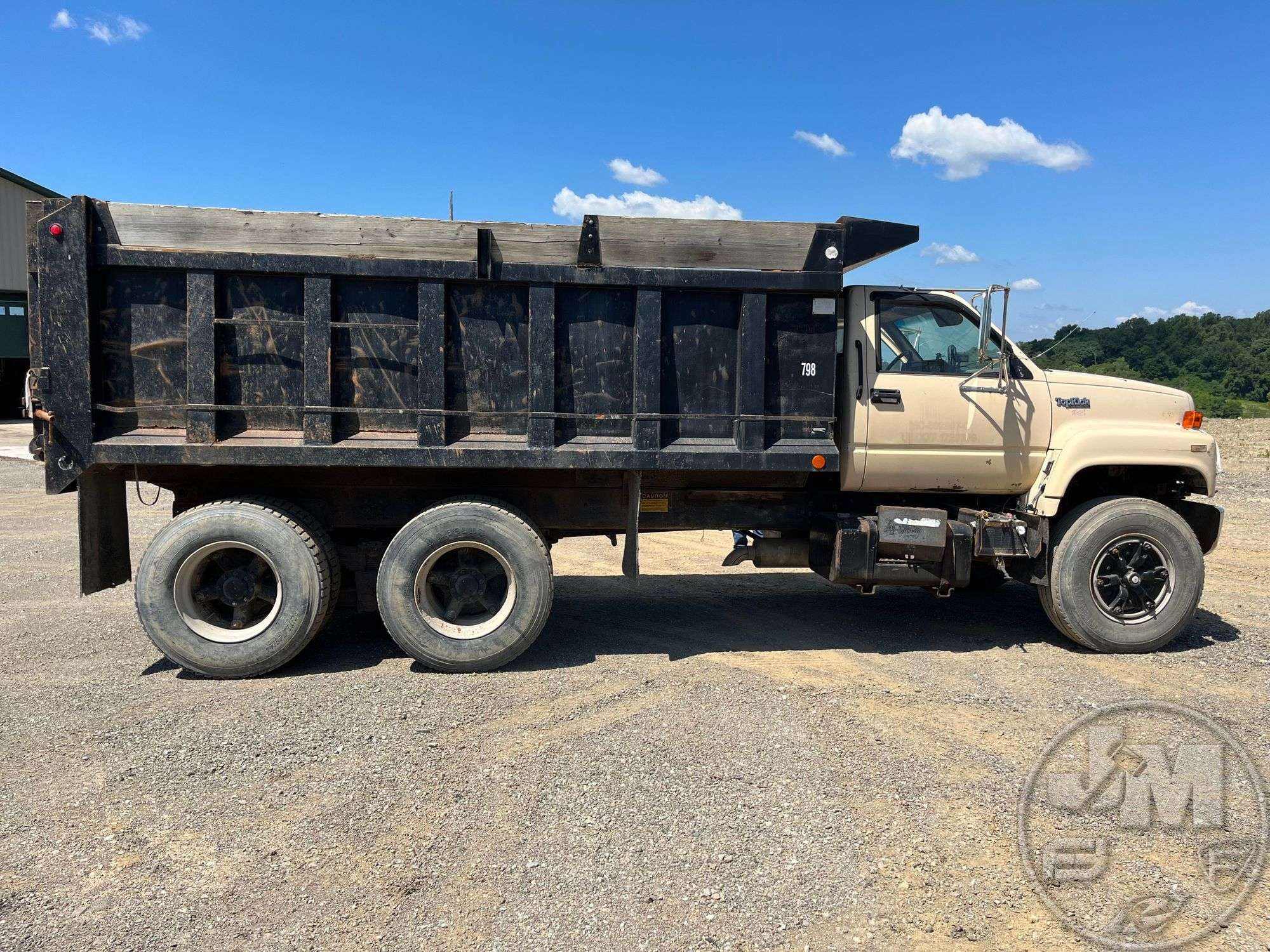 1990 GMC TOPKICK TANDEM AXLE DUMP TRUCK VIN: 1GDT7H4M6LJ610984