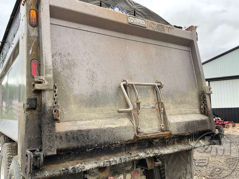 2017 MACK GU713 QUINT AXLE DUMP TRUCK VIN: 1M2AX09C2HM035698