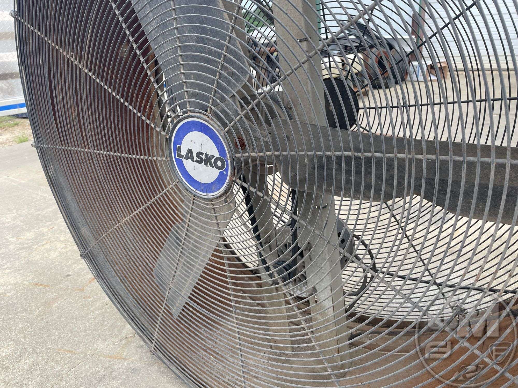 LASKO 3244 DRUM FAN - Jeff Martin Auctioneers, Inc.