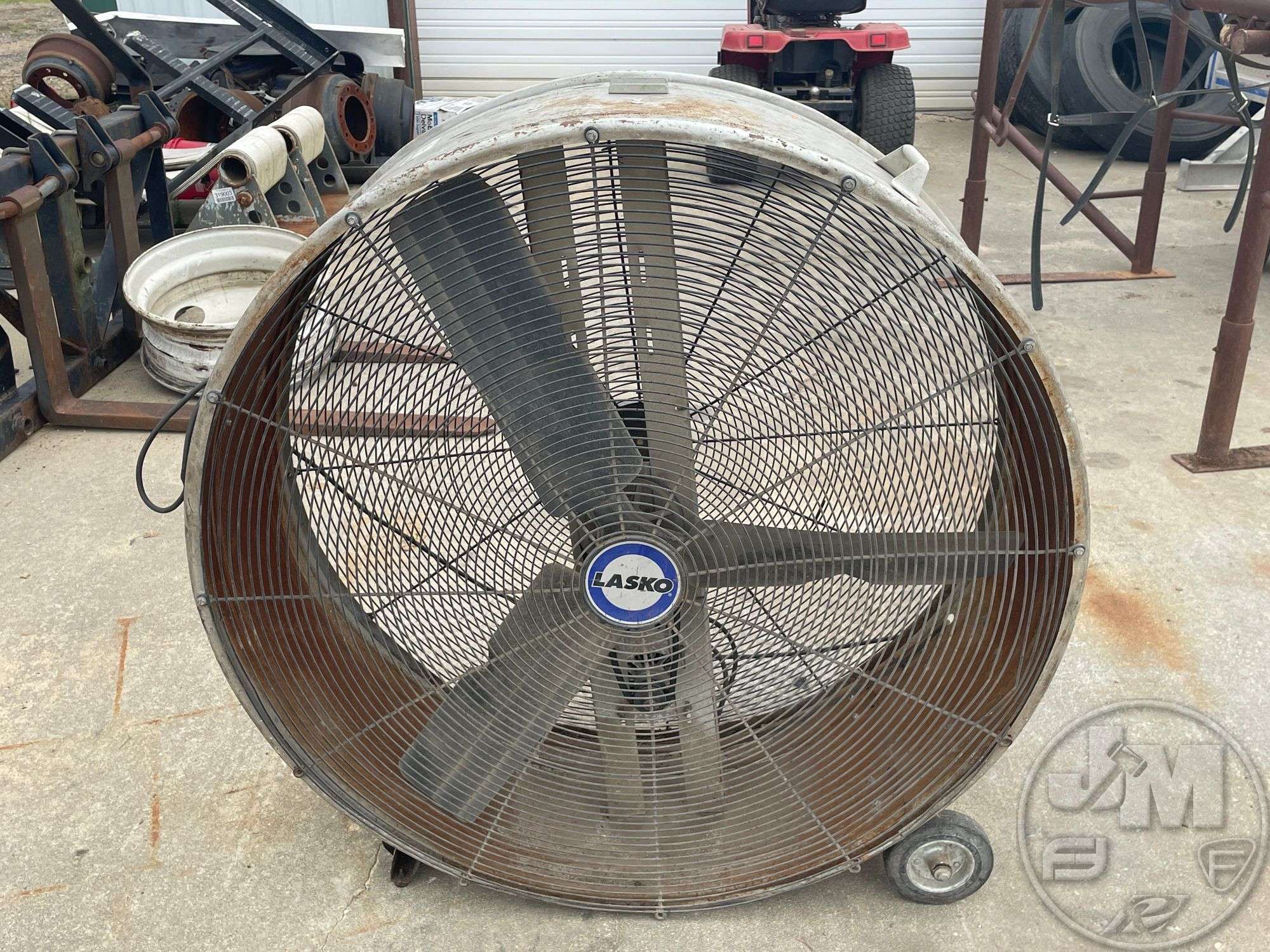 LASKO 3244 DRUM FAN - Jeff Martin Auctioneers, Inc.