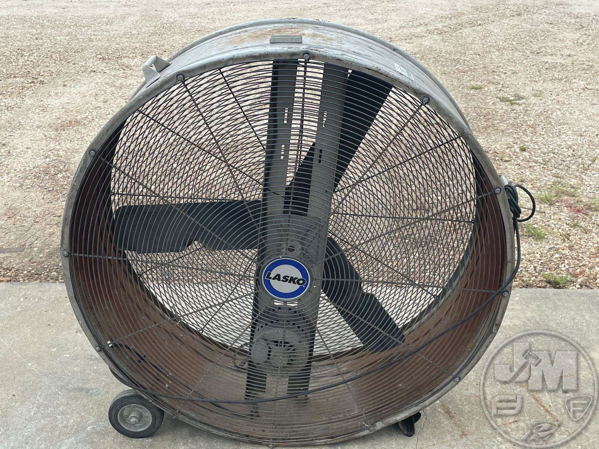 LASKO 3244 DRUM FAN - Jeff Martin Auctioneers, Inc.