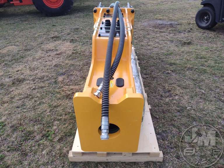 UNUSED 2022 KBKC KBKC140 SN: HH262975 HYDRAULIC BREAKER