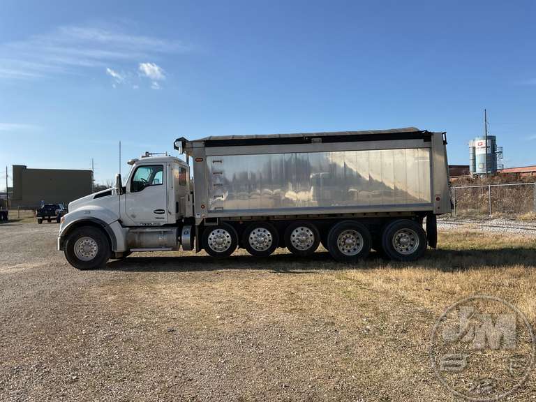 2022 KENWORTH T880 QUINT AXLE DUMP TRUCK VIN: 1NKZXPTX1NJ496091