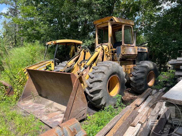 1972 DEERE 646-A WHEEL LOADER SN: 203093T - Jeff Martin Auctioneers, Inc.