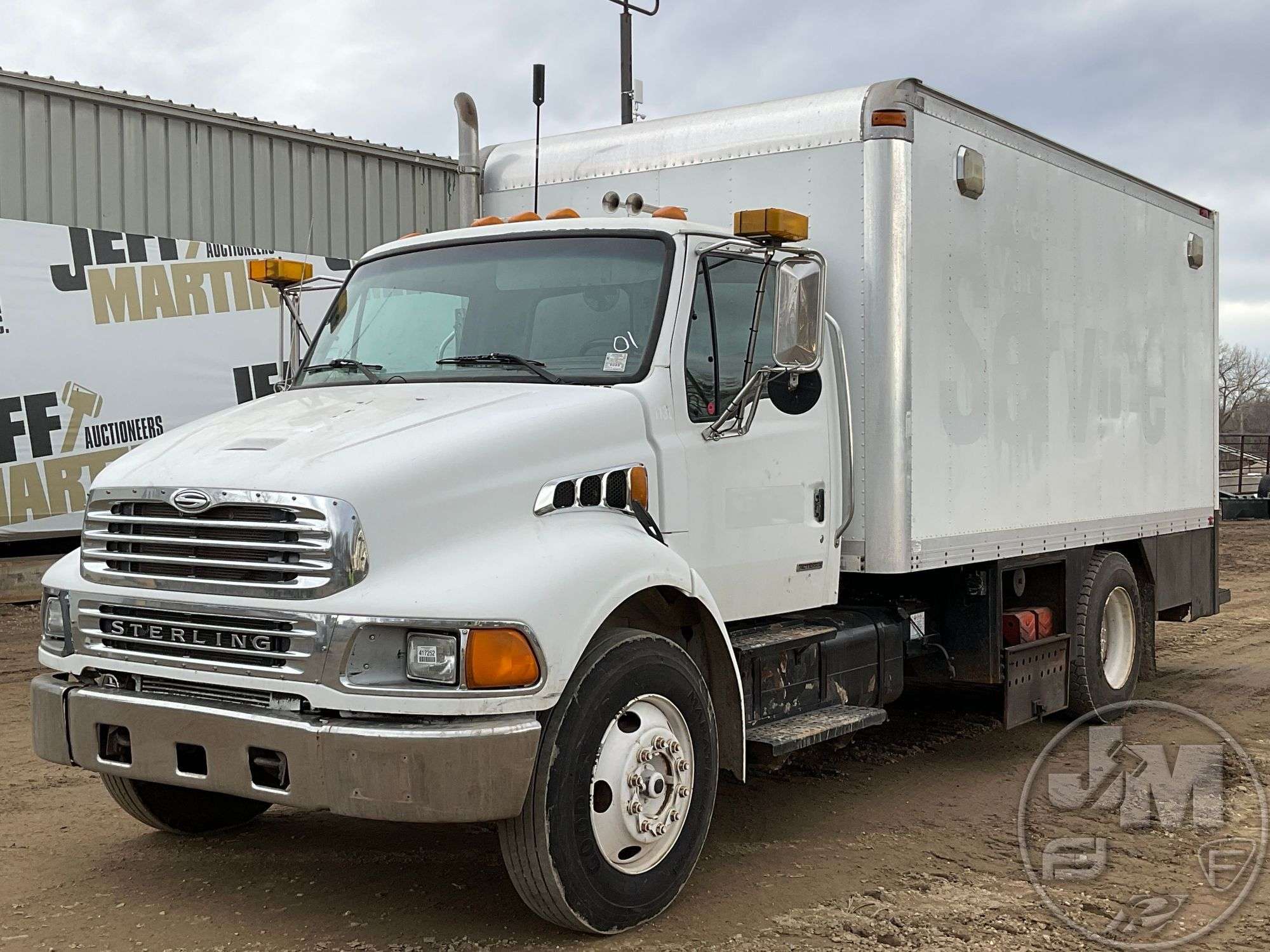2001 STERLING TRUCK M6500 ACTERRA VIN: 2FZAAHAK91AJ97761