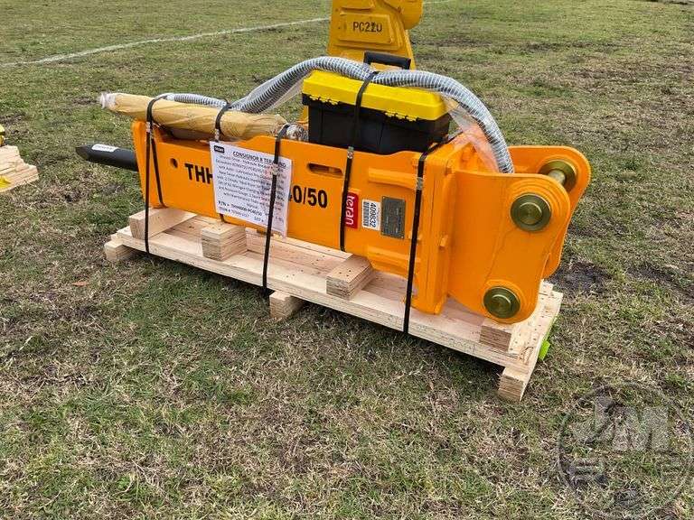 UNUSED TERAN THH400B-PC40/50 SN: CAF9896A26HR HYDRAULIC BREAKER - Jeff ...