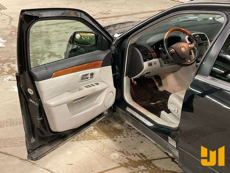 2007 CADILLAC SRX VIN: 1GYEE637670193620 AWD - Jeff Martin