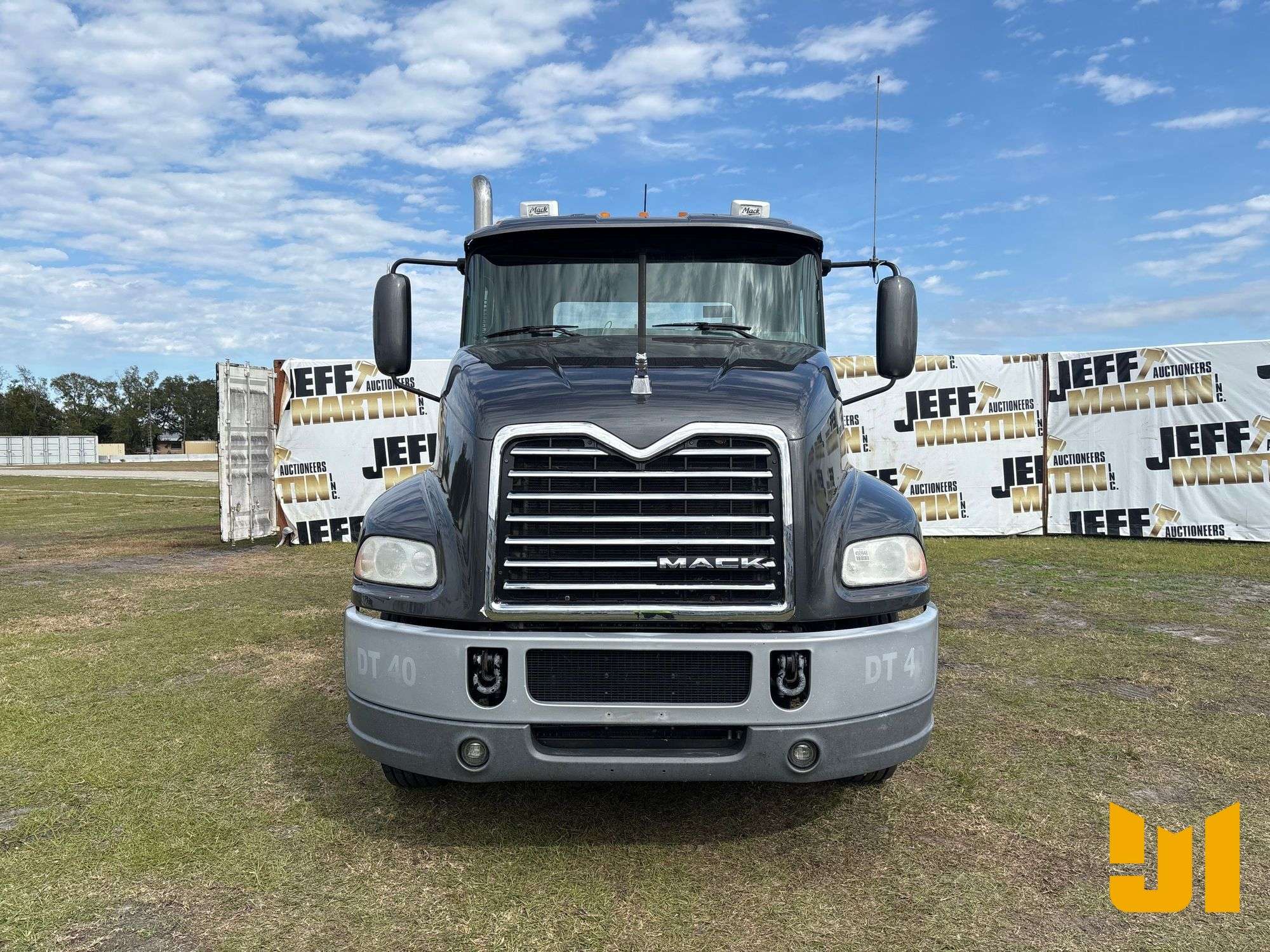 2016 MACK PINNACLE CHU613 U023007 - RDO Truck Centers