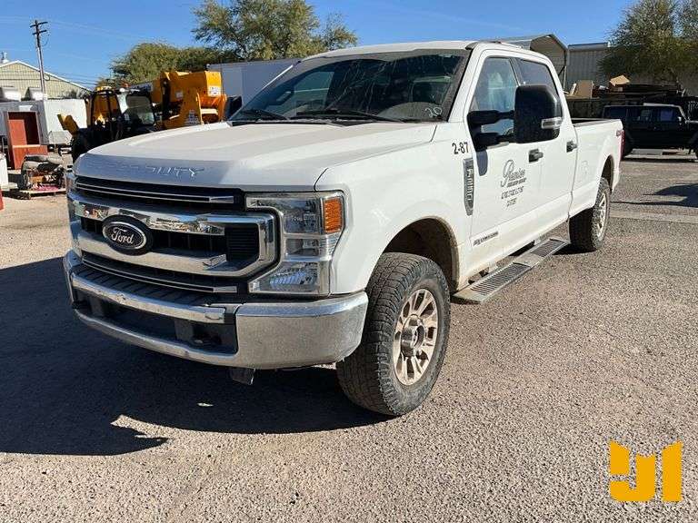 2020 FORD F-250XLT XLT CREW CAB 4X4 PICKUP VIN: 1FT7W2BT3LEC46306