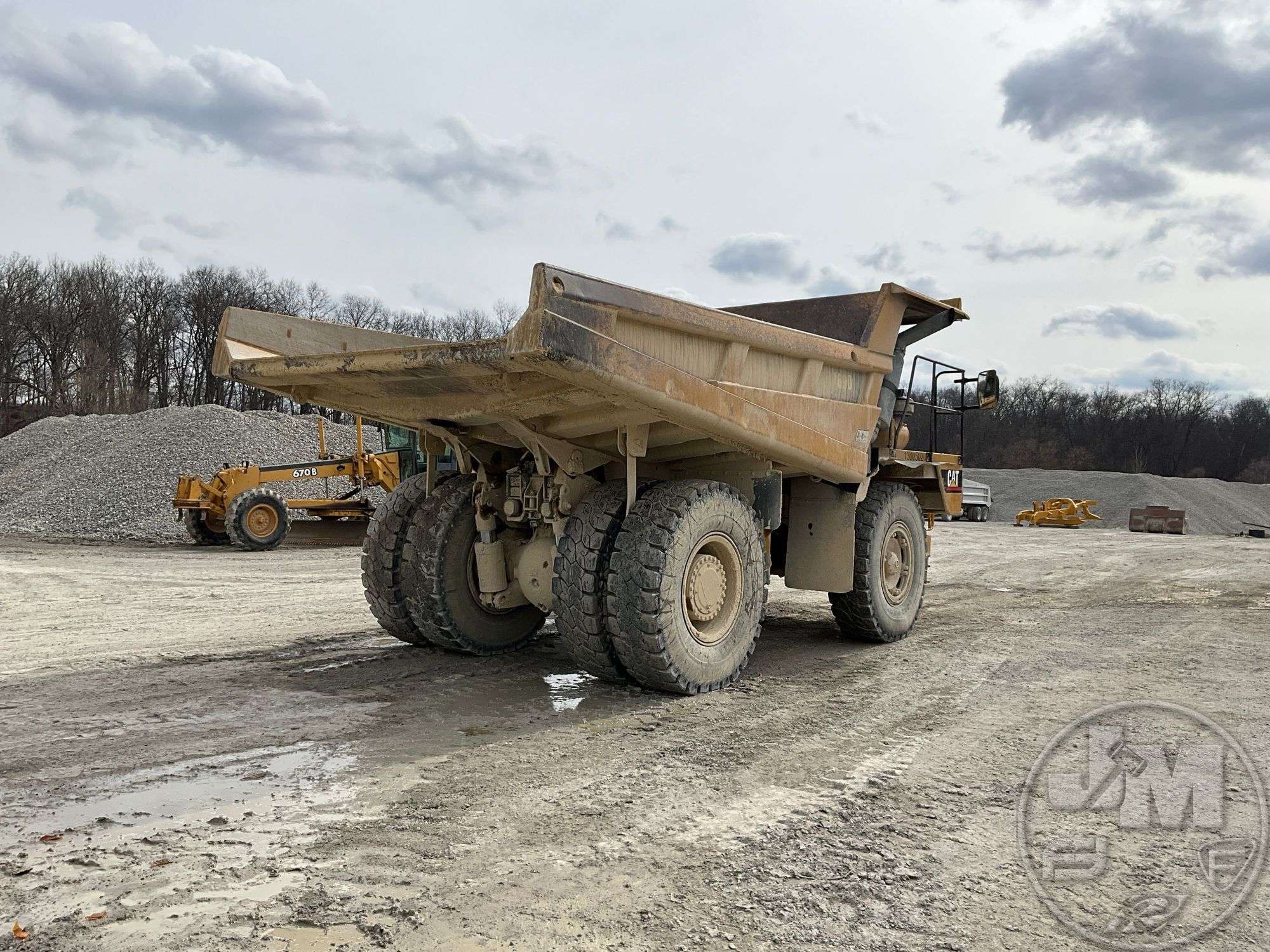 ◆Cat◆ 2560px-Caterpillar_769D_p1.JPG