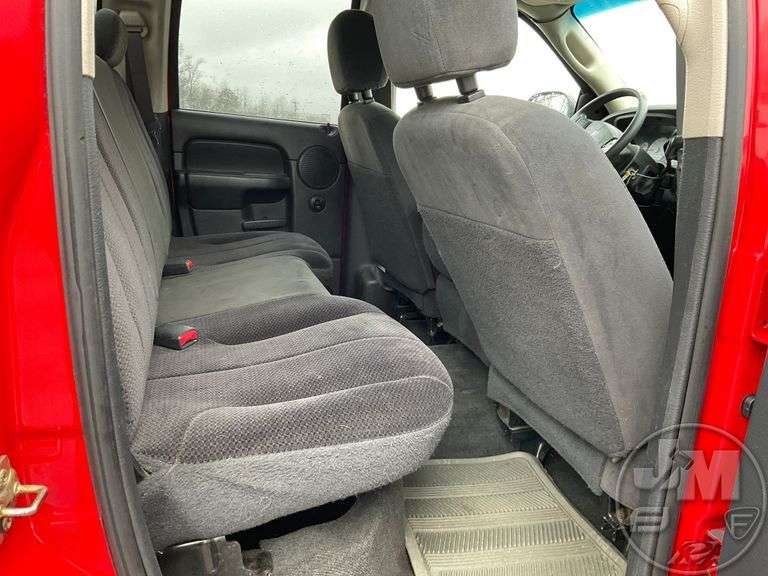 2004 DODGE RAM 1500 CREW CAB 4X4 PICKUP VIN