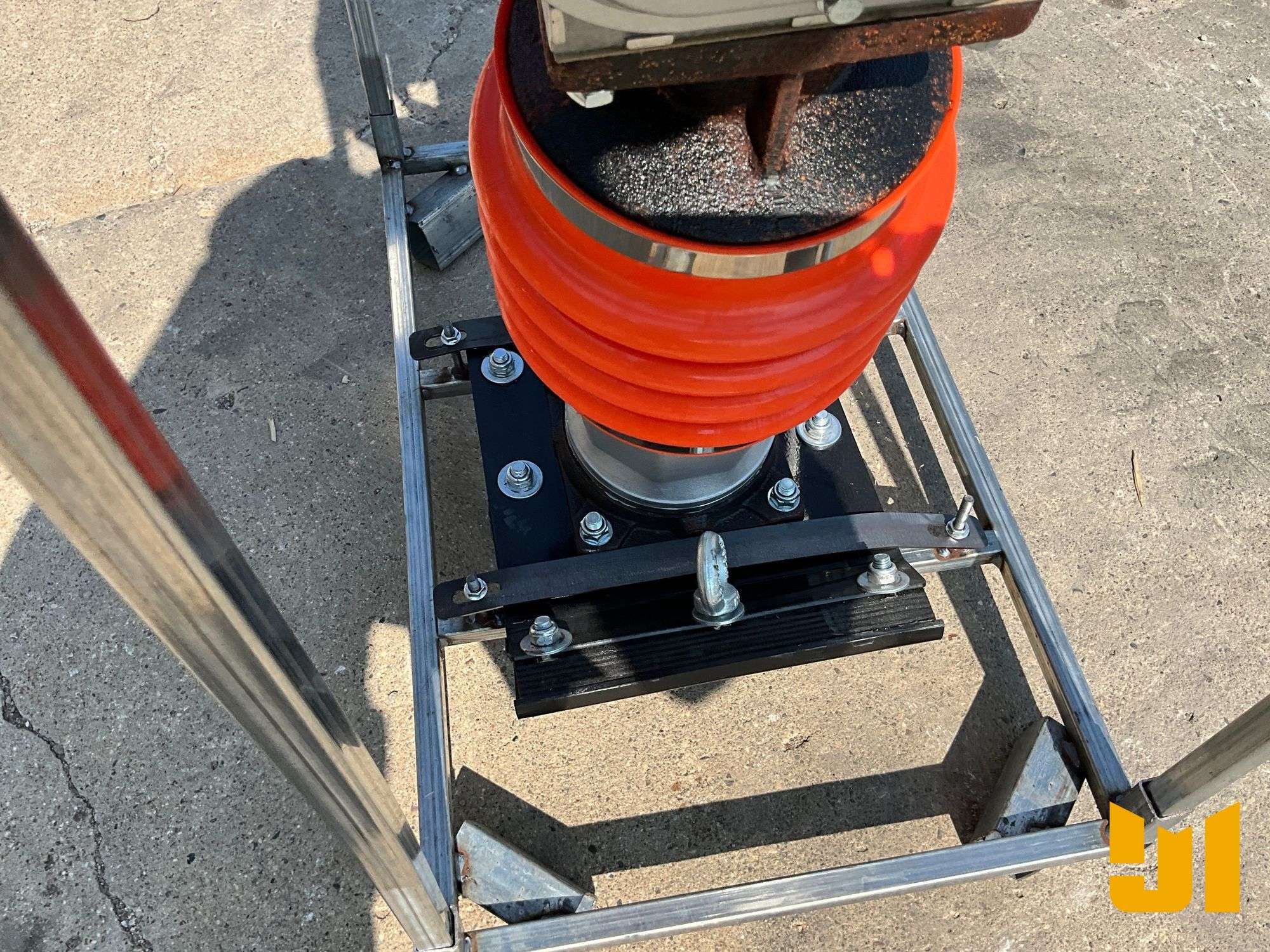 マンドリラー　Slowtaper SOLD - 2015 Toro ZX 5400 Stock No. 337151 Other Equipment