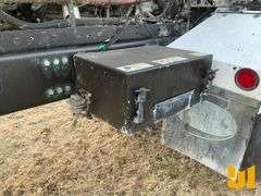 2014 OSHKOSH S. SERIES TRI-AXLE FRONT DISCHARGE MIXER TRUCK VIN: 10TAFLGF5ES770894