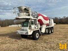 2014 OSHKOSH S. SERIES TRI-AXLE FRONT DISCHARGE MIXER TRUCK VIN: 10TAFLGF5ES770894