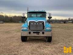 2017 MACK GU (GRANITE) QUAD AXLE REAR DISCHARGE MIXER TRUCK VIN: 1M2AX04C2HM036972