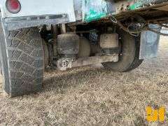 2014 OSHKOSH S. SERIES TRI-AXLE FRONT DISCHARGE MIXER TRUCK VIN: 10TAFLGF5ES770894