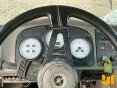 2014 OSHKOSH S. SERIES TRI-AXLE FRONT DISCHARGE MIXER TRUCK VIN: 10TAFLGF5ES770894